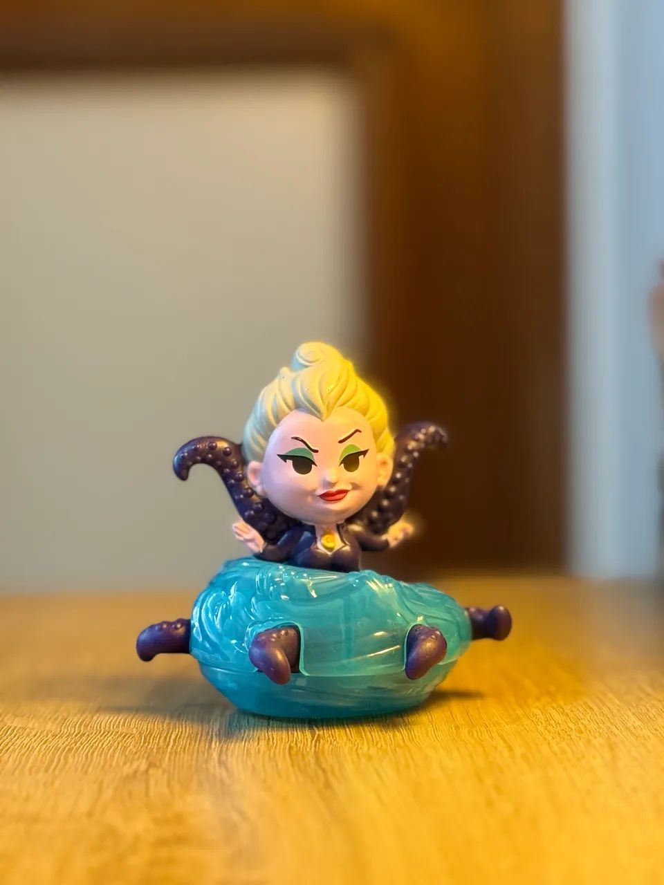 miniatura colecionável úrsula a pequena sereia