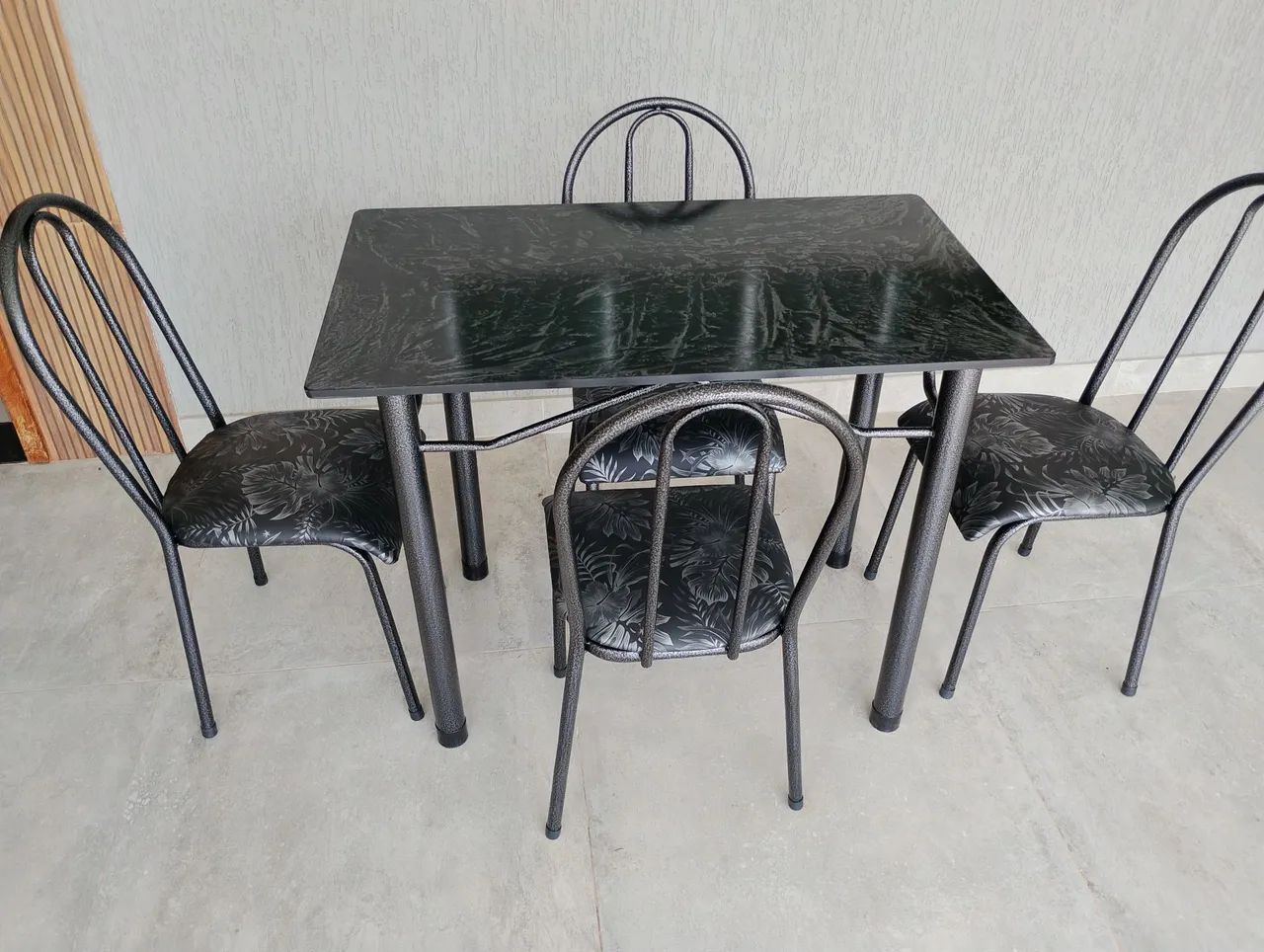 Jogo de mesa de cozinha novo - Foto 3