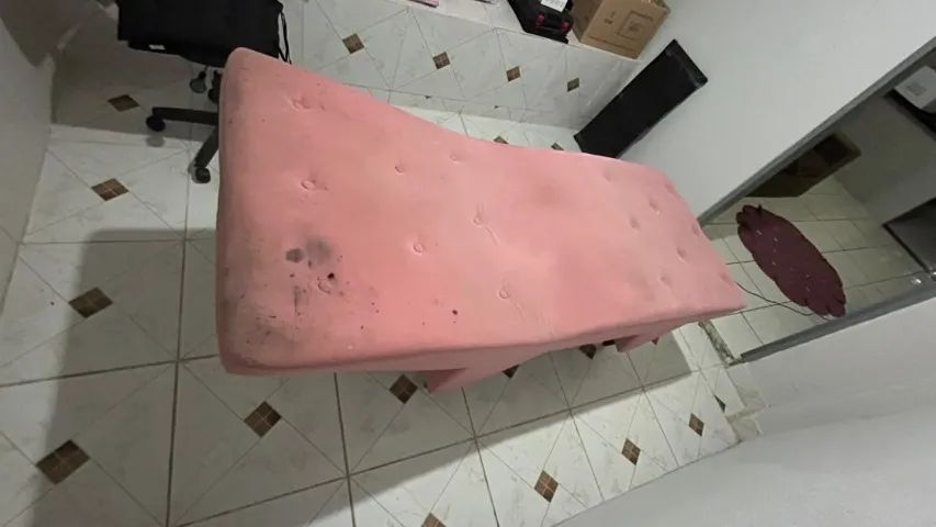 VENDO MACA DE ESTÉTICA E MOCHO COM ENCOSTO - Foto 3