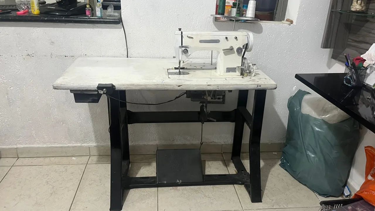 Máquina de costura 