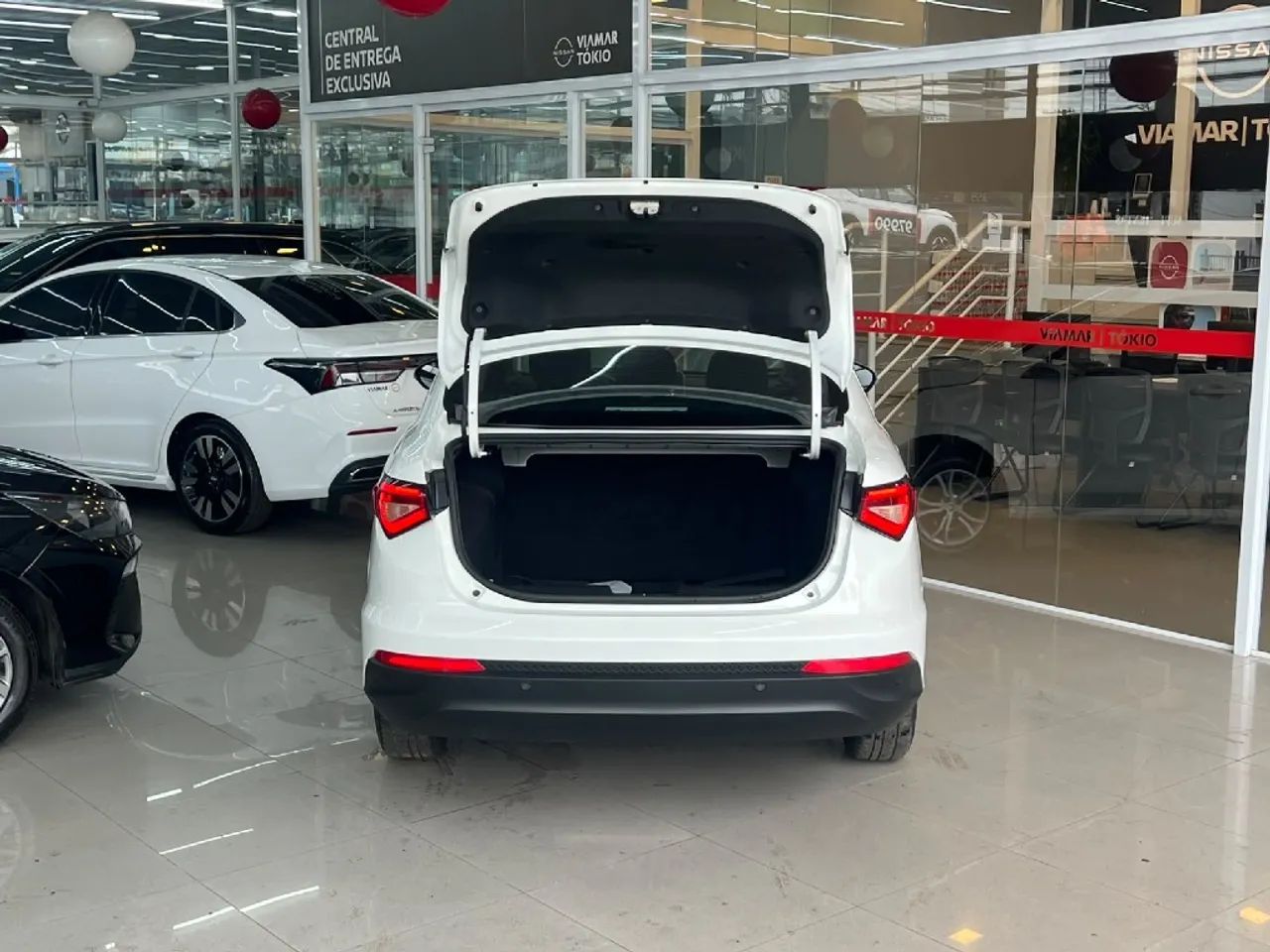 Fiat Cronos Drive 1.0 6V, foto 6 de 18