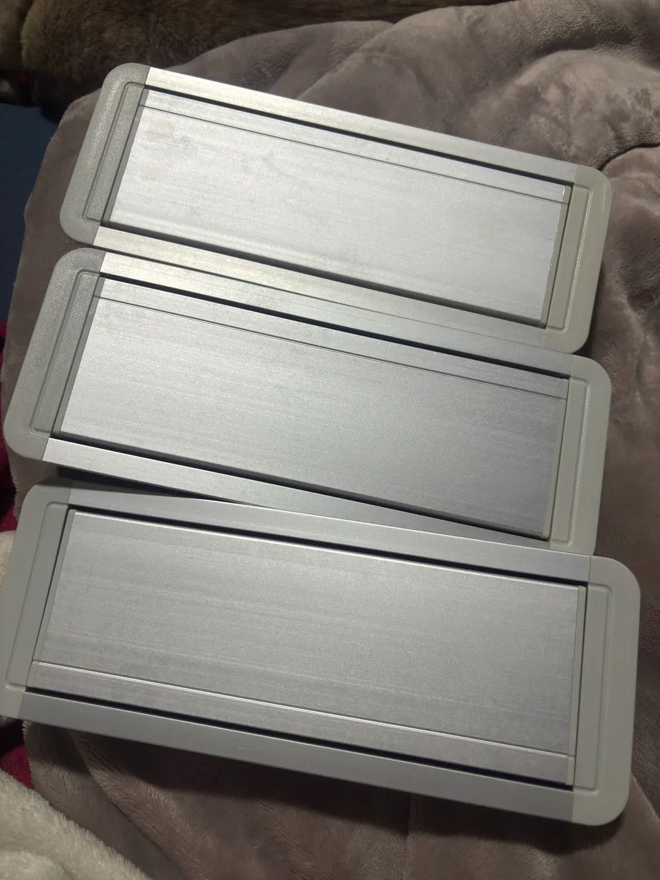 Caixa de tomadas de mesa slim  - Foto 4