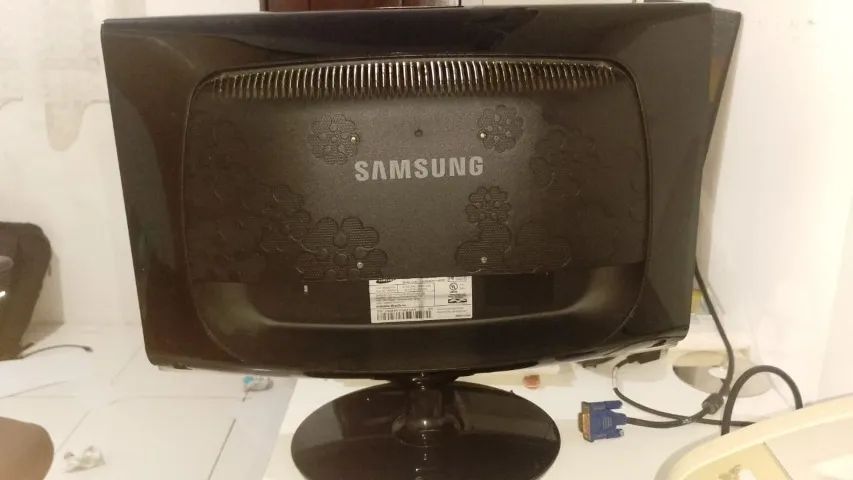 Monitor Samsung com avaria - Foto 5