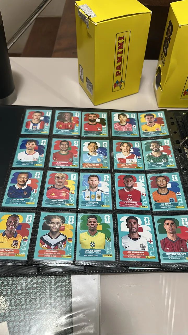 Figurinhas da copa  - Foto 2