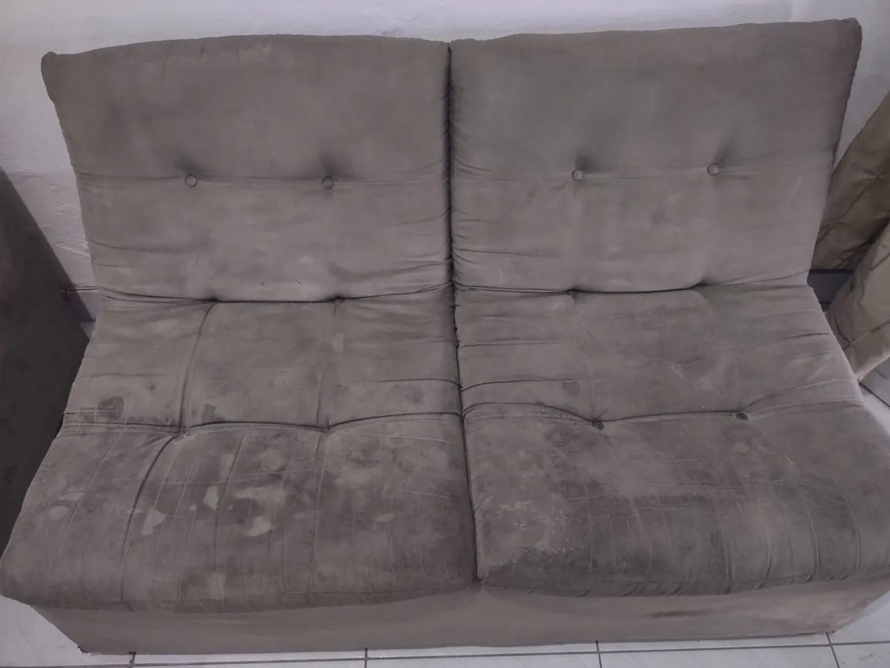 Vende-se sofá 5 lugares 1.200,00 mil reais  - Foto 3