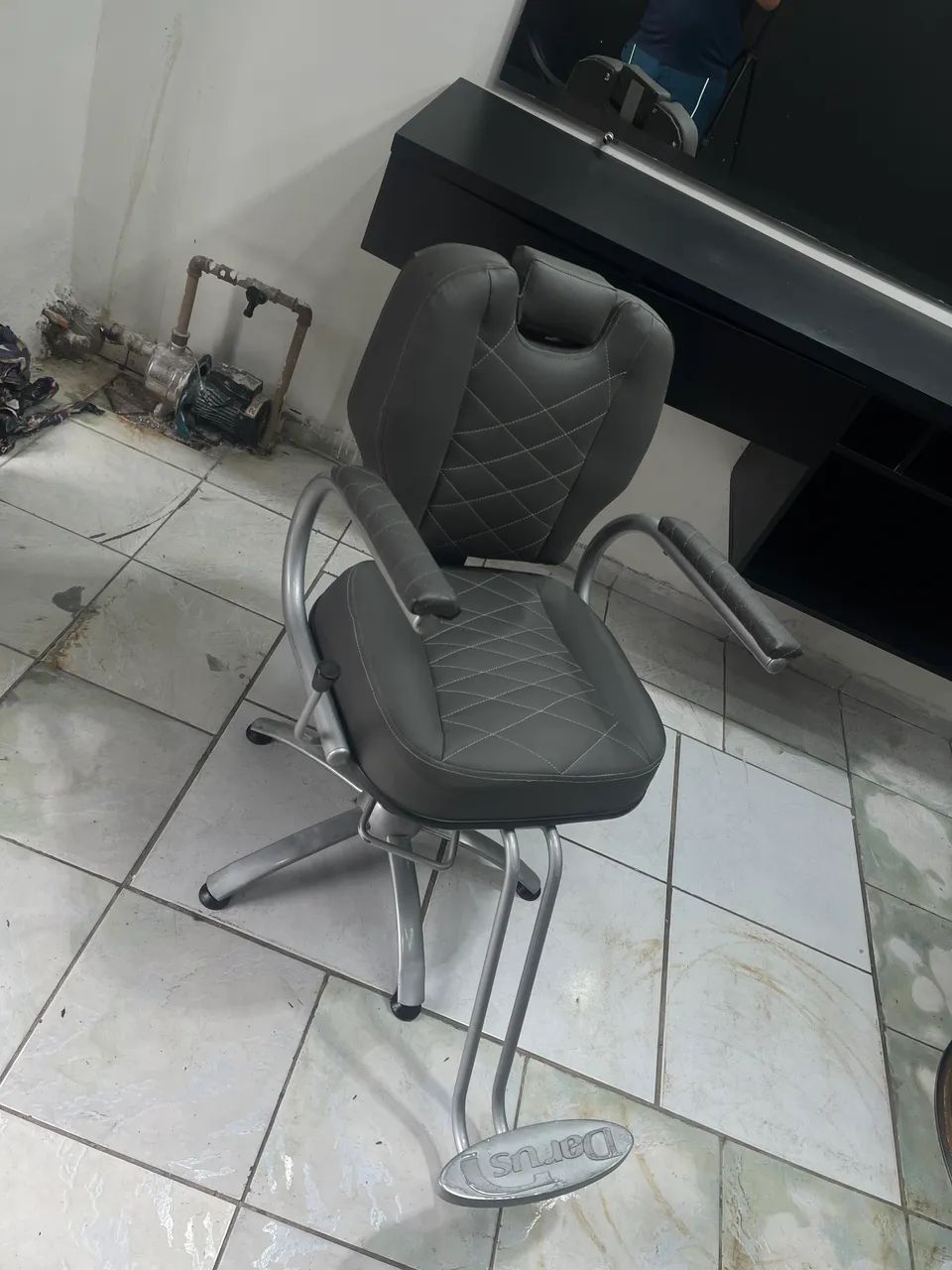 Cadeira barbeiro  - Foto 4
