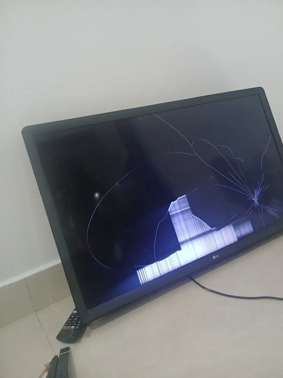 SMART TV LG 32? (Para retirada de peças) - Foto 2