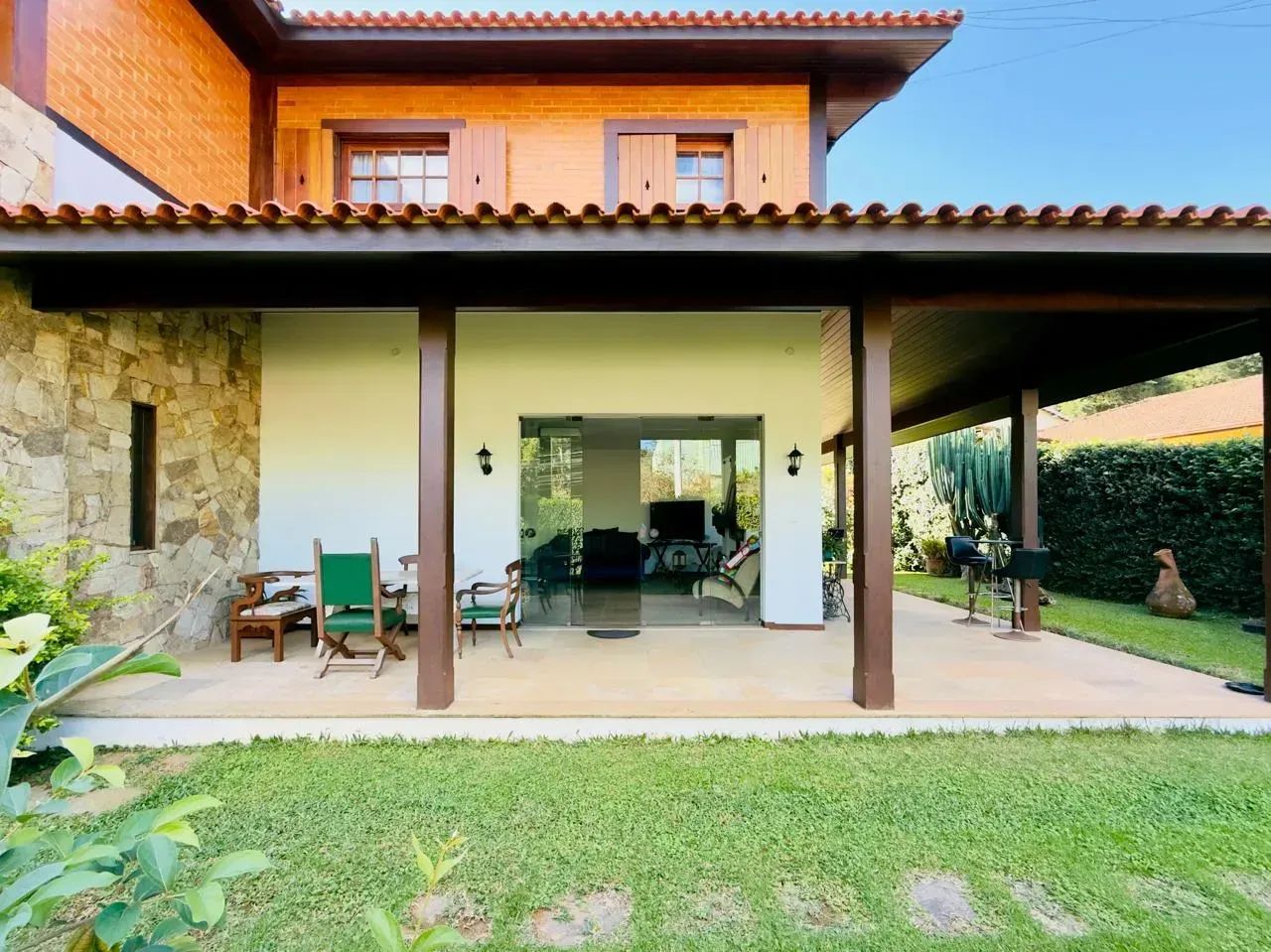 Excelente Casa 4 quartos Carangola - Foto 3