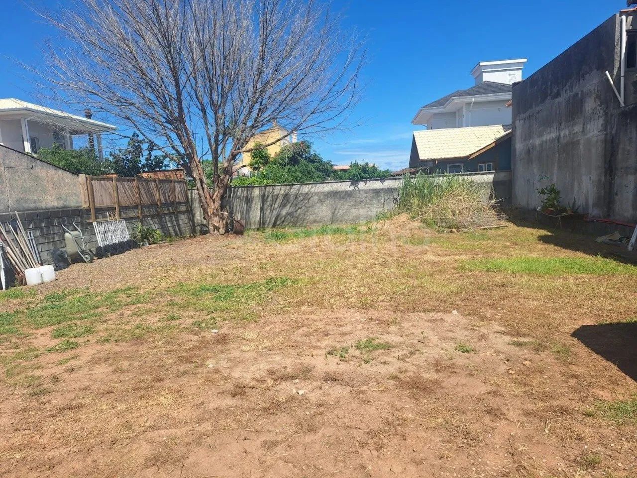 Terreno de 360m² no Carianos.