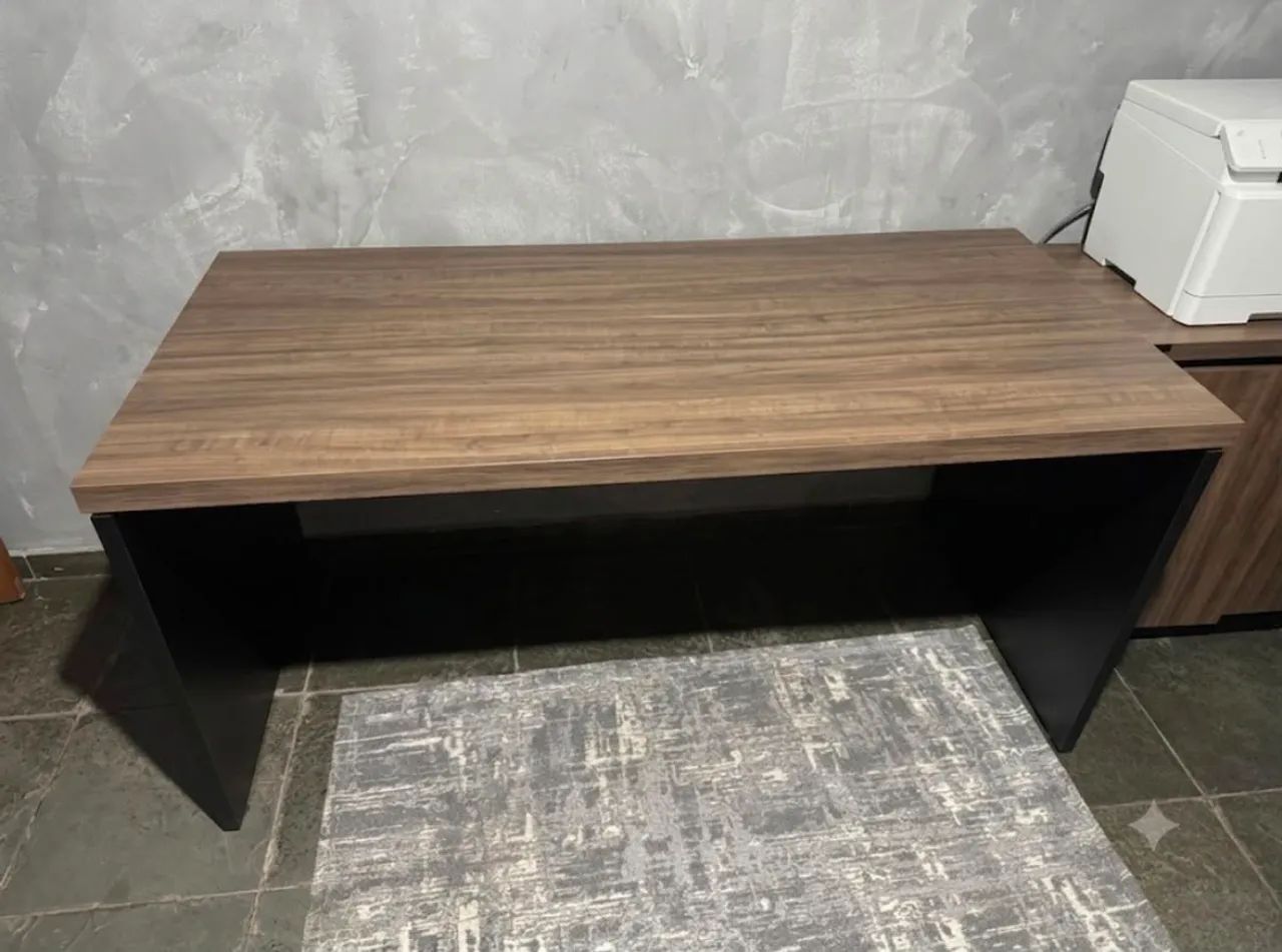 MESA PARA ESCRITÓRIO 