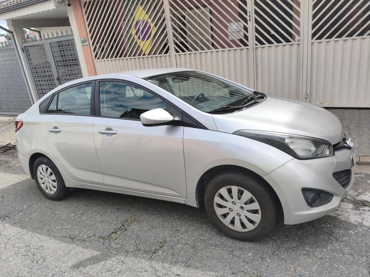 Hyundai Hb20S C.PLUS/C.STYLE 1.6 FLEX 16V MEC.4P 2015