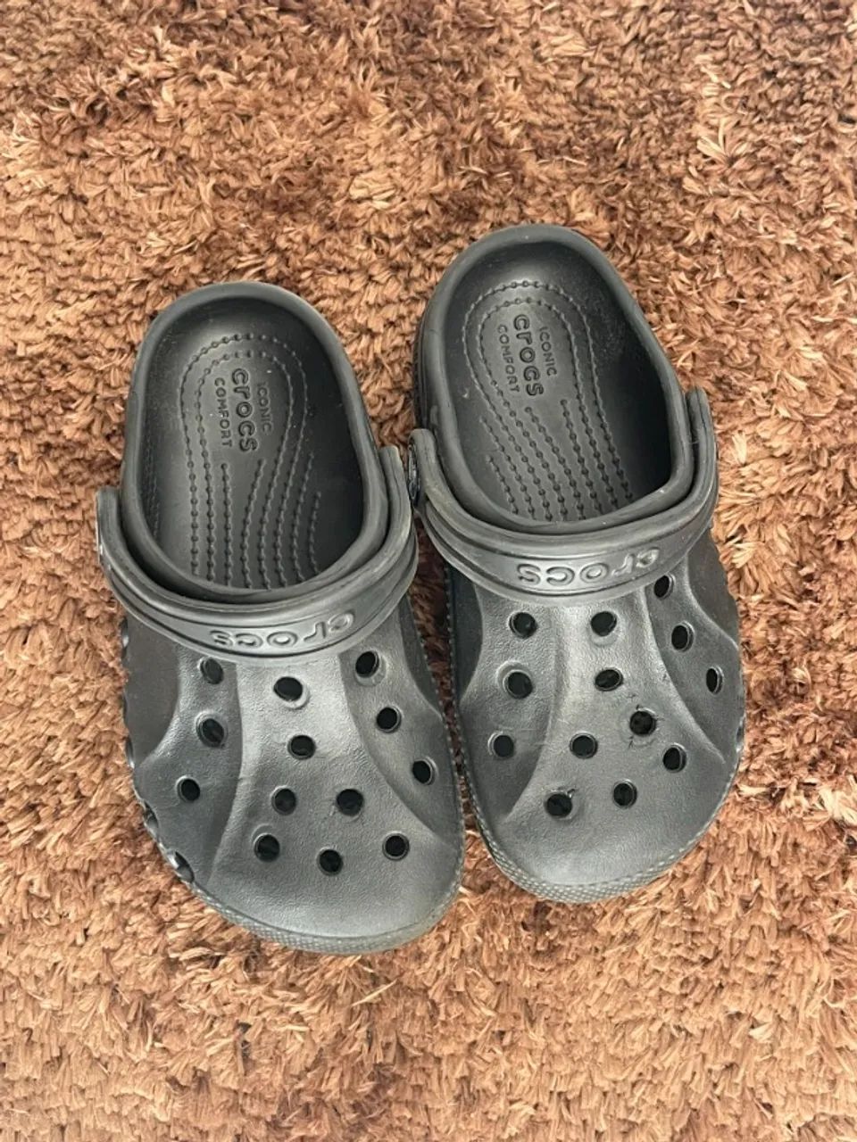crocs infantil pouco usado - Foto 3