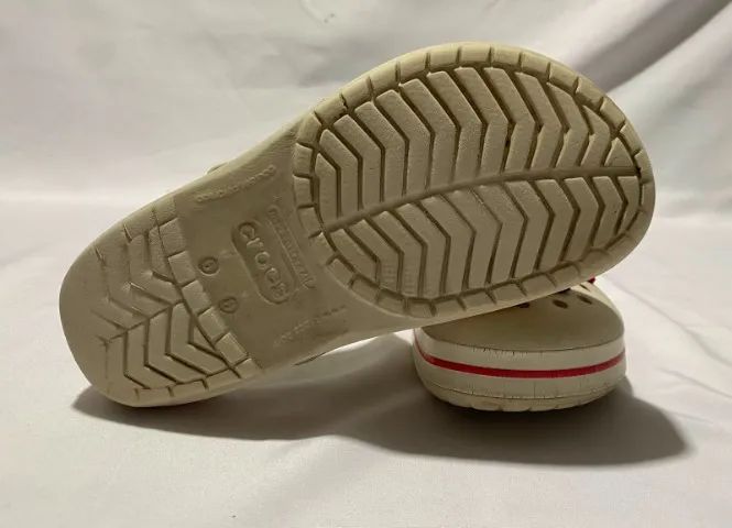 sandália Crocs Crocband Clog - original - Foto 5