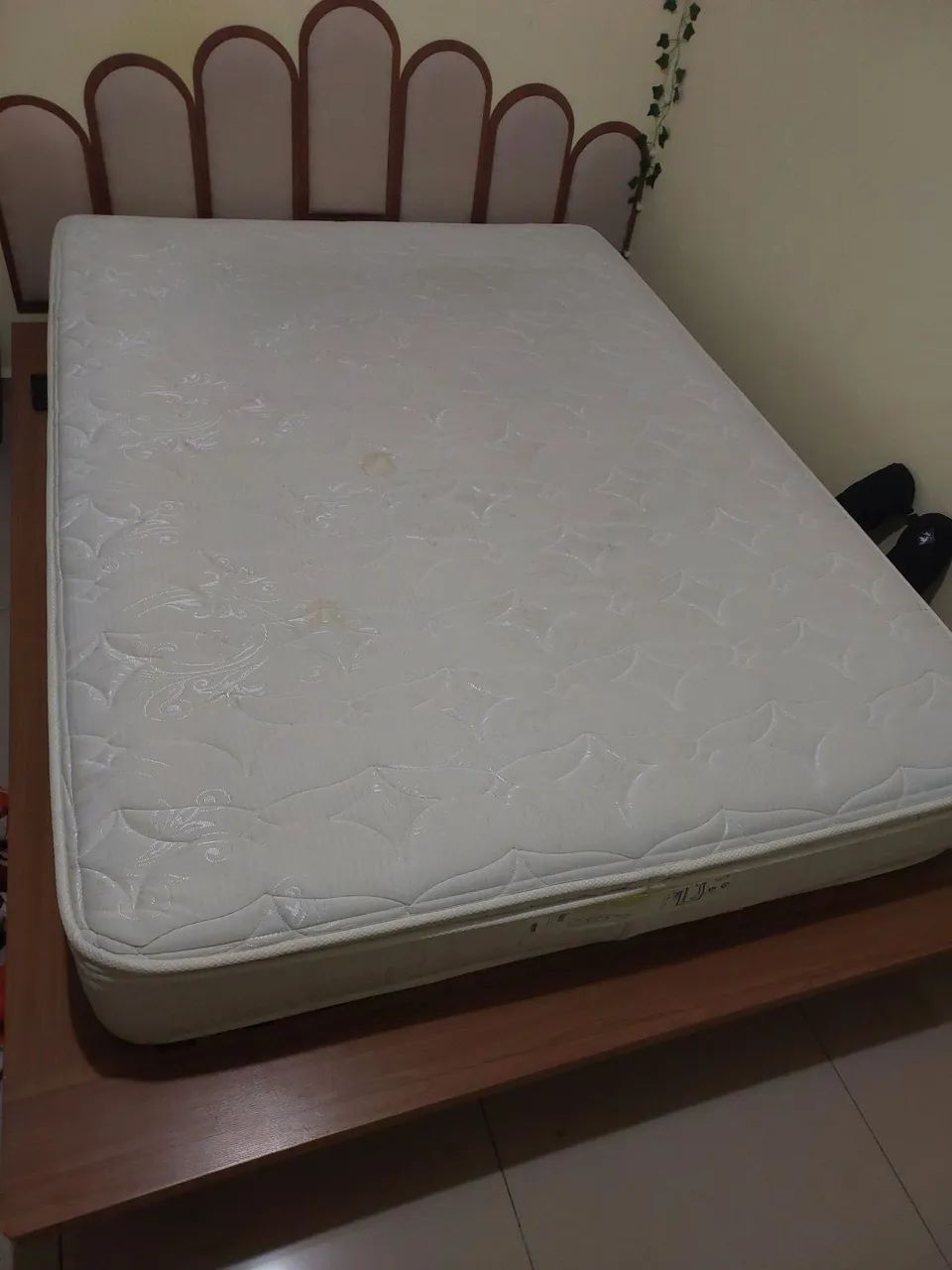 Cama de casal Tarumã