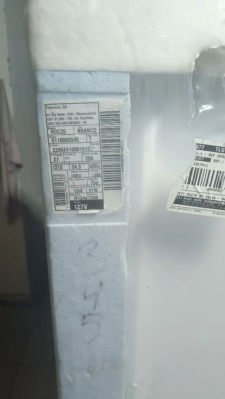 Vende-se uma geladeira Eletrolux 