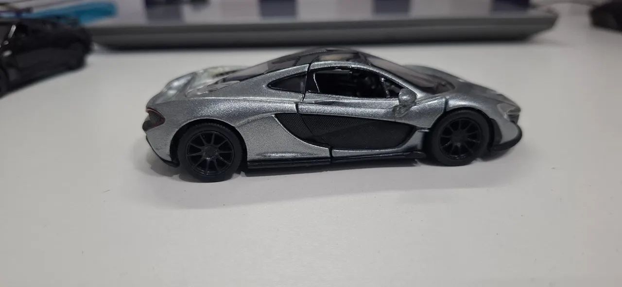 Mclaren p1 cinza miniatura  - Foto 4