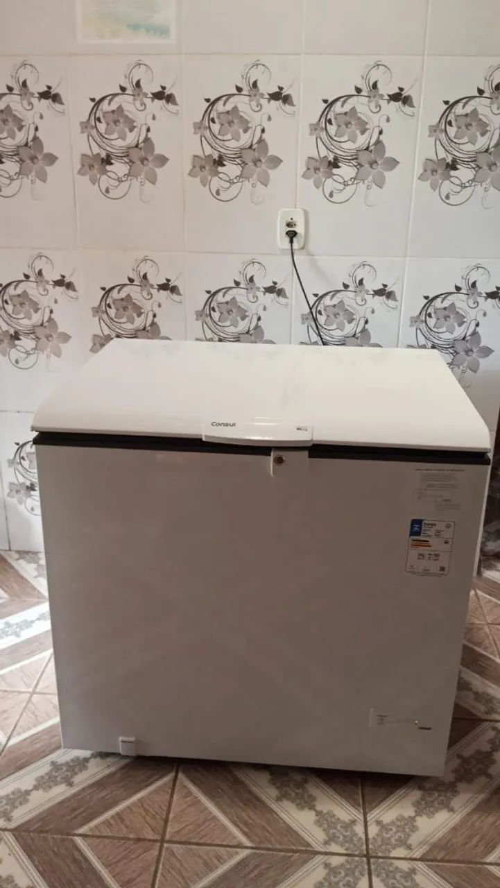 Freezer vertical Consul novo 