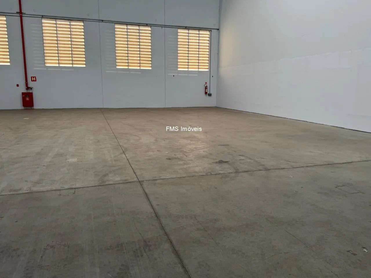 Galpão com 2200m2 em Jandira/SP - Foto 4