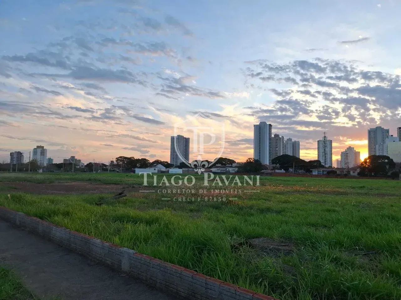 TERRENO COM CONTAINER PARA LOCAÇÃO  CENTRO CÍVICO DE MARINGÁ (EUROGARDEN) - Foto 2