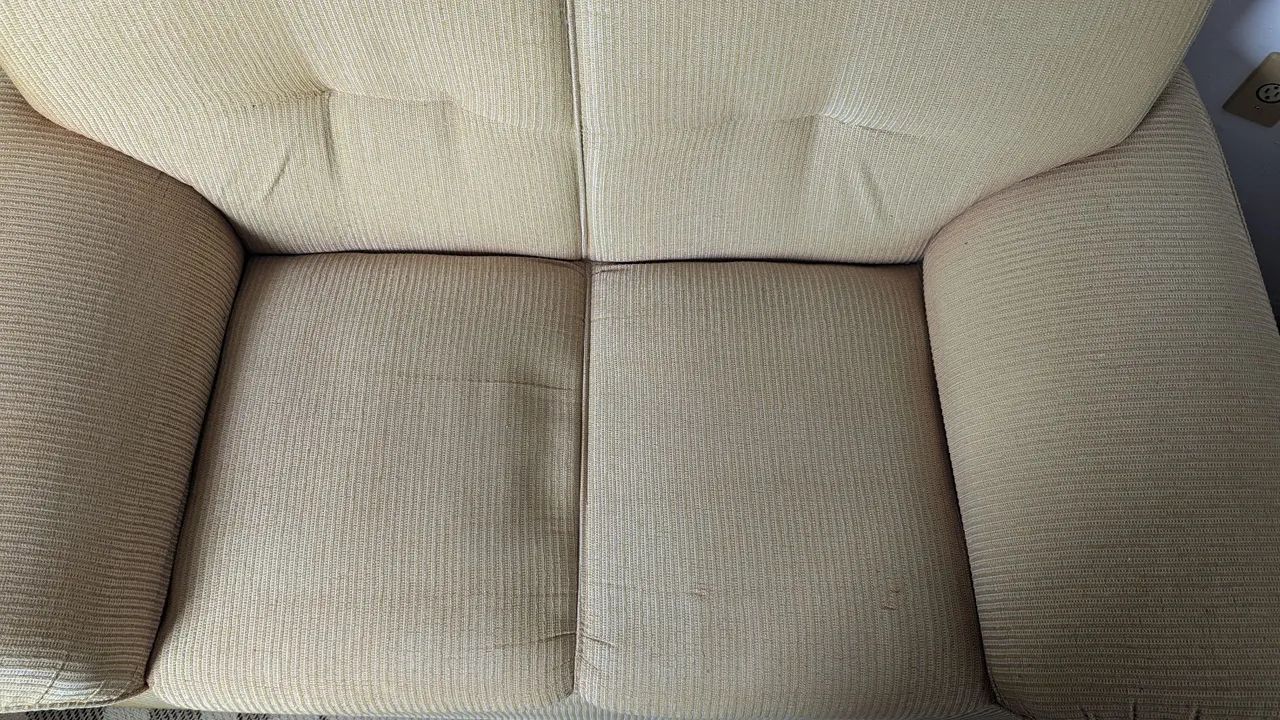 Sofá para sala 2 lugares (usado) - Foto 5
