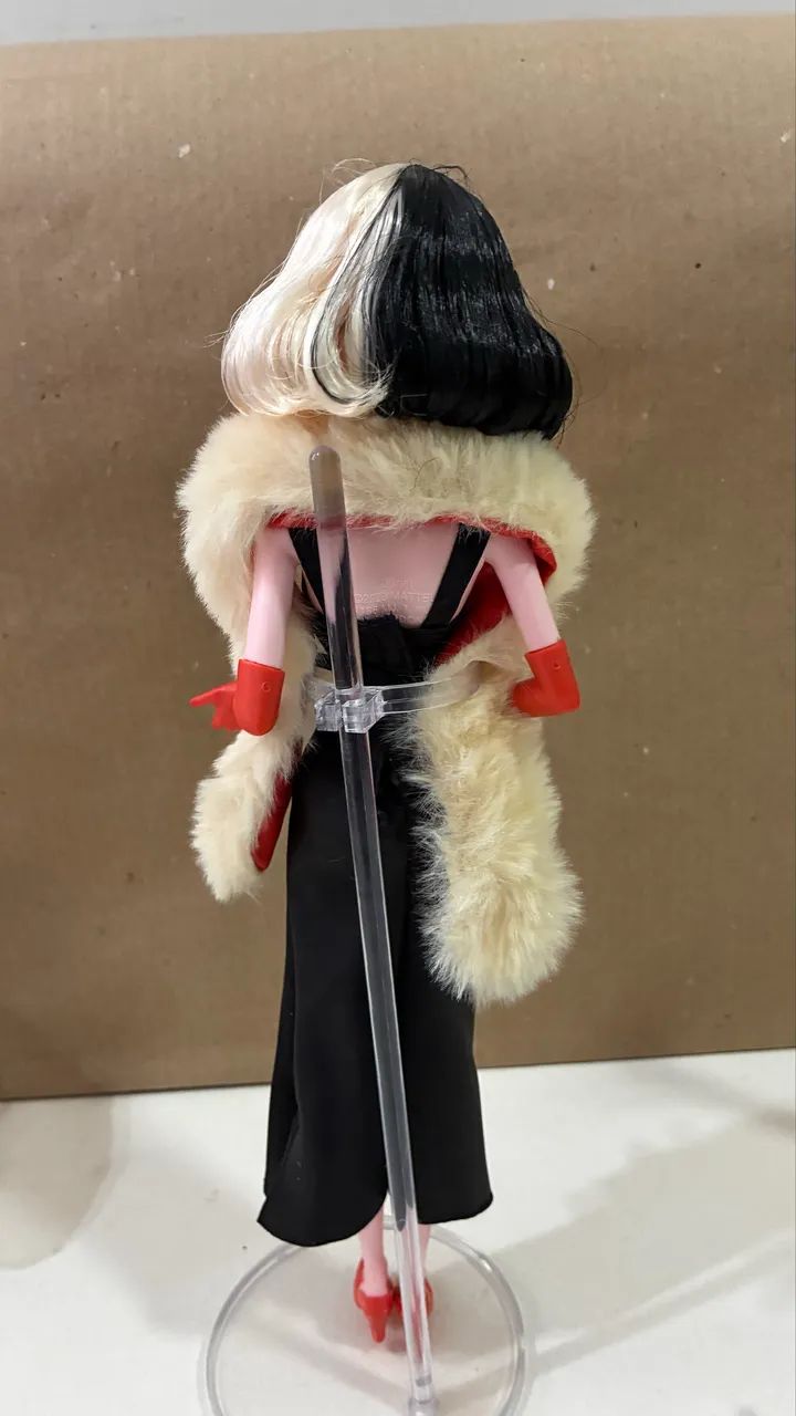 Boneca vilã Cruella Mattel  - Foto 2