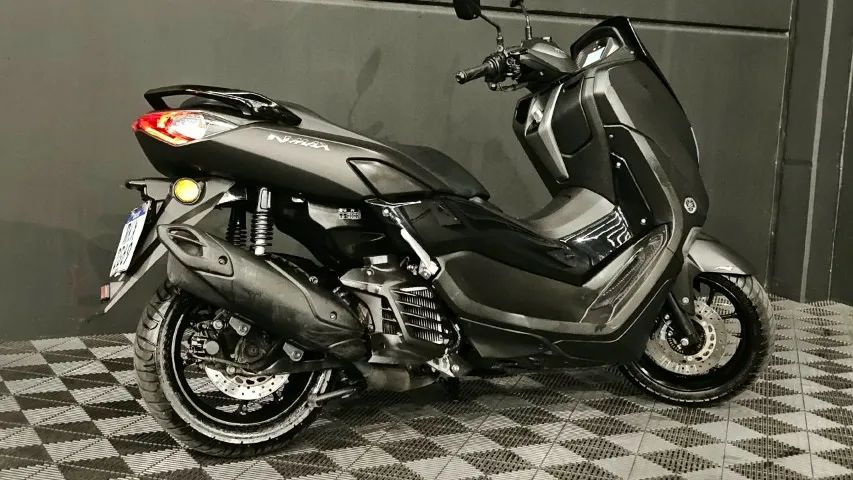 Yamaha NMAX 160  2021  Preta  - Foto 2