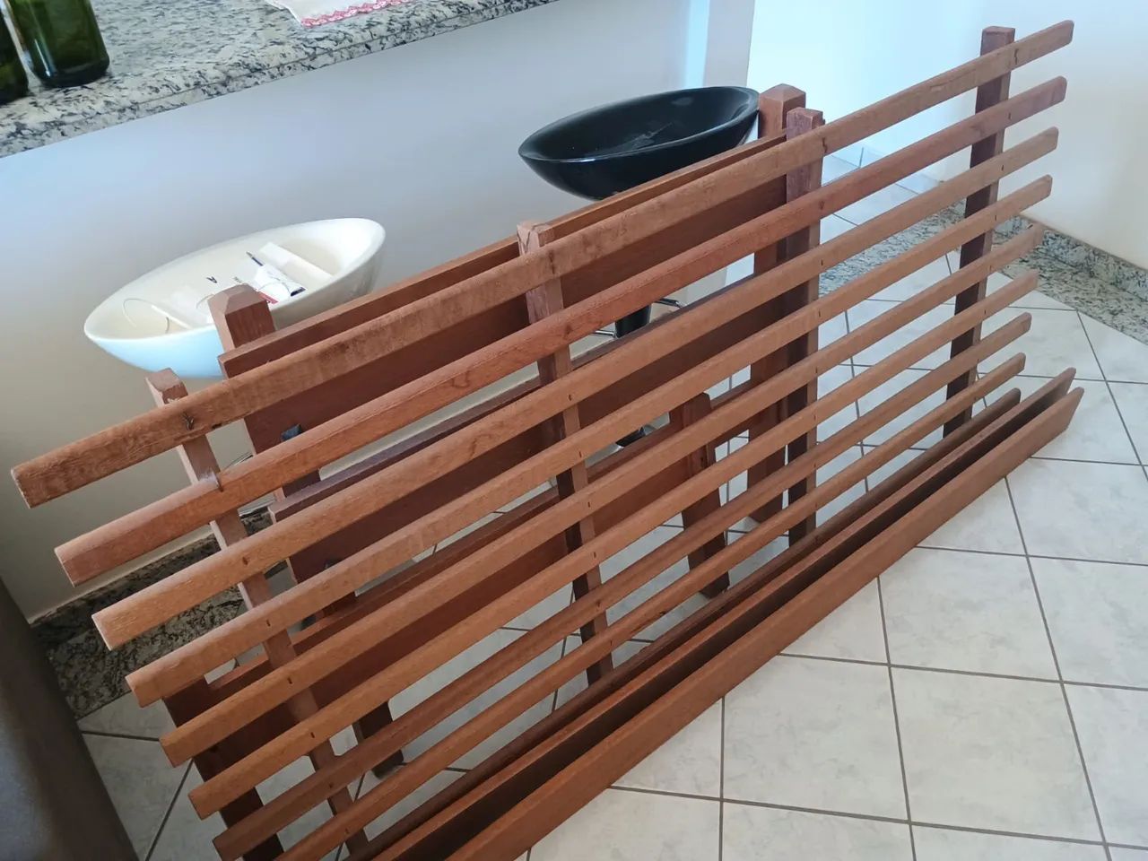 Cama de solteiro em madeira maciça + colchão - Foto 4
