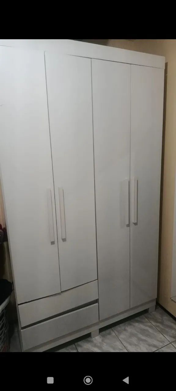 2 quarda roupa 550 cada