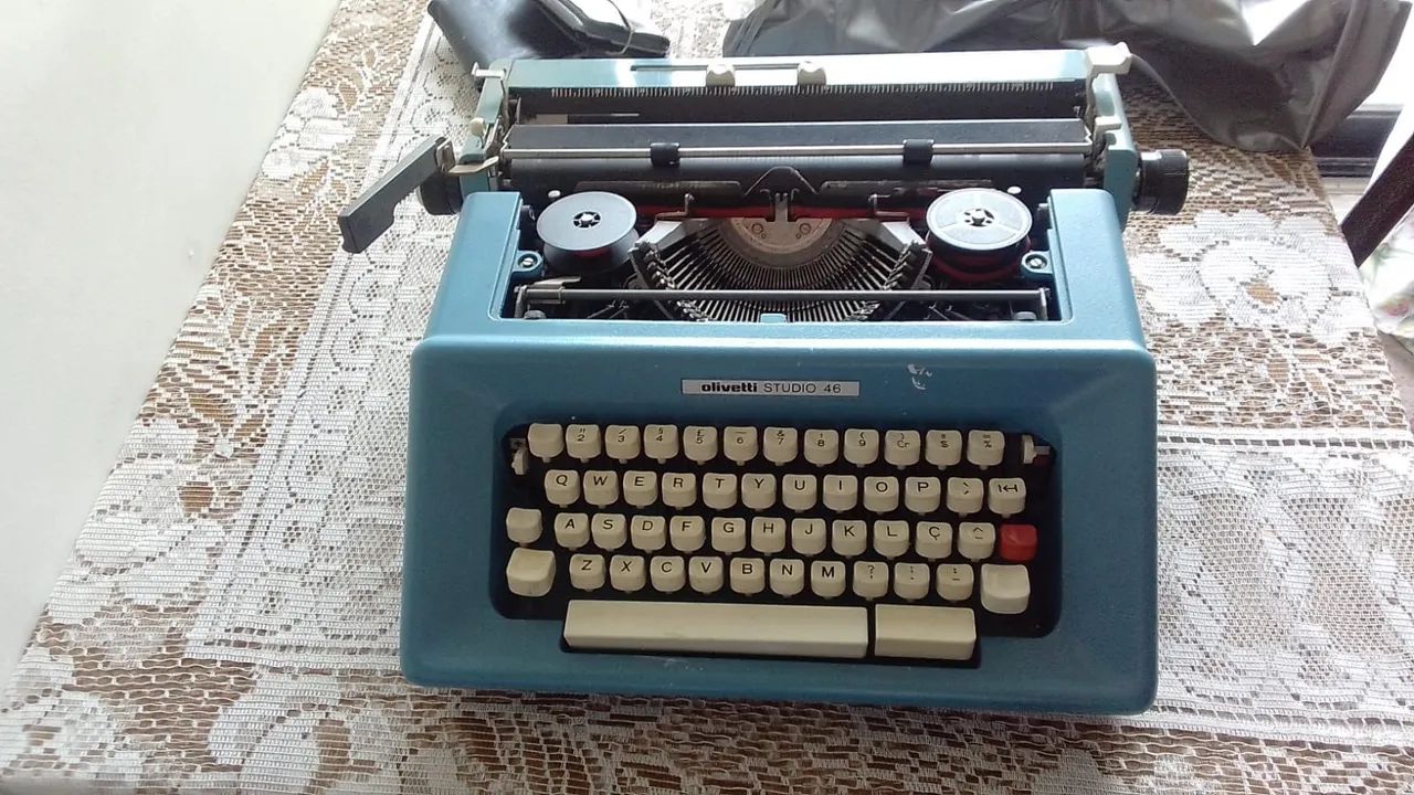 Máquina de Escrever OLIVETTI - Foto 2