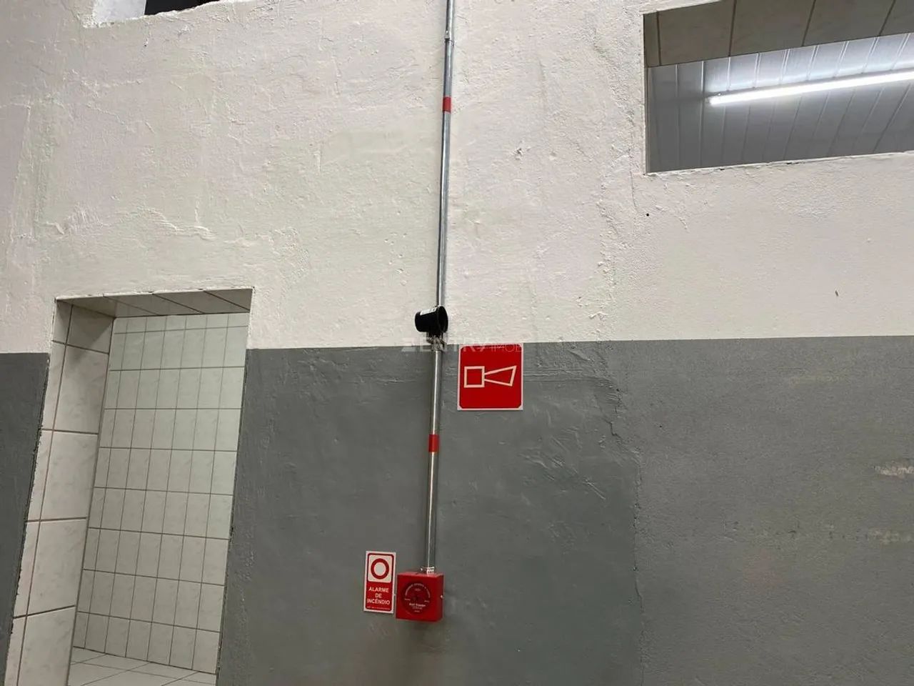 Comercial 420m² Centro Jundiaí SP | Pé-direito 4m, 3 banheiros - Foto 5