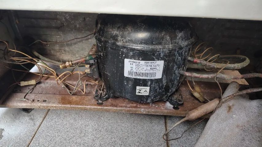 Vendo frizer de duas portas  - Foto 4