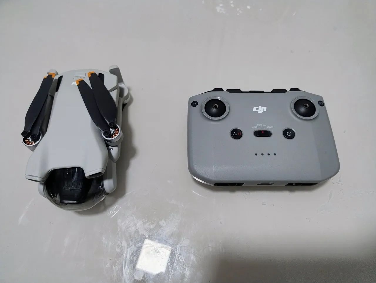 Drone DJI Mini 3 Semi Tela - Semi Novo 