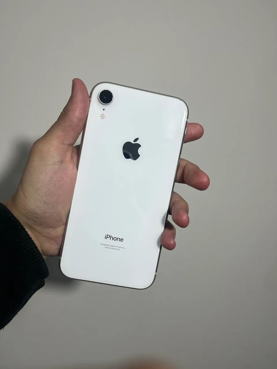 iPhone XR branco - 64gb - todo original 