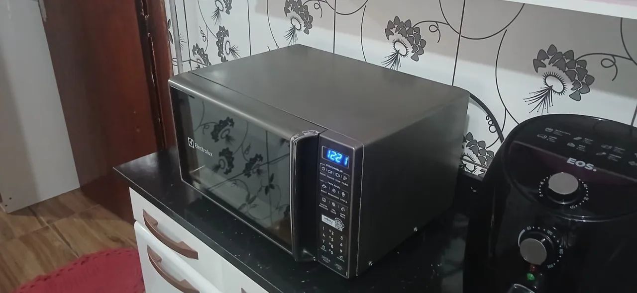 Microondas Eletrolux 27litros 