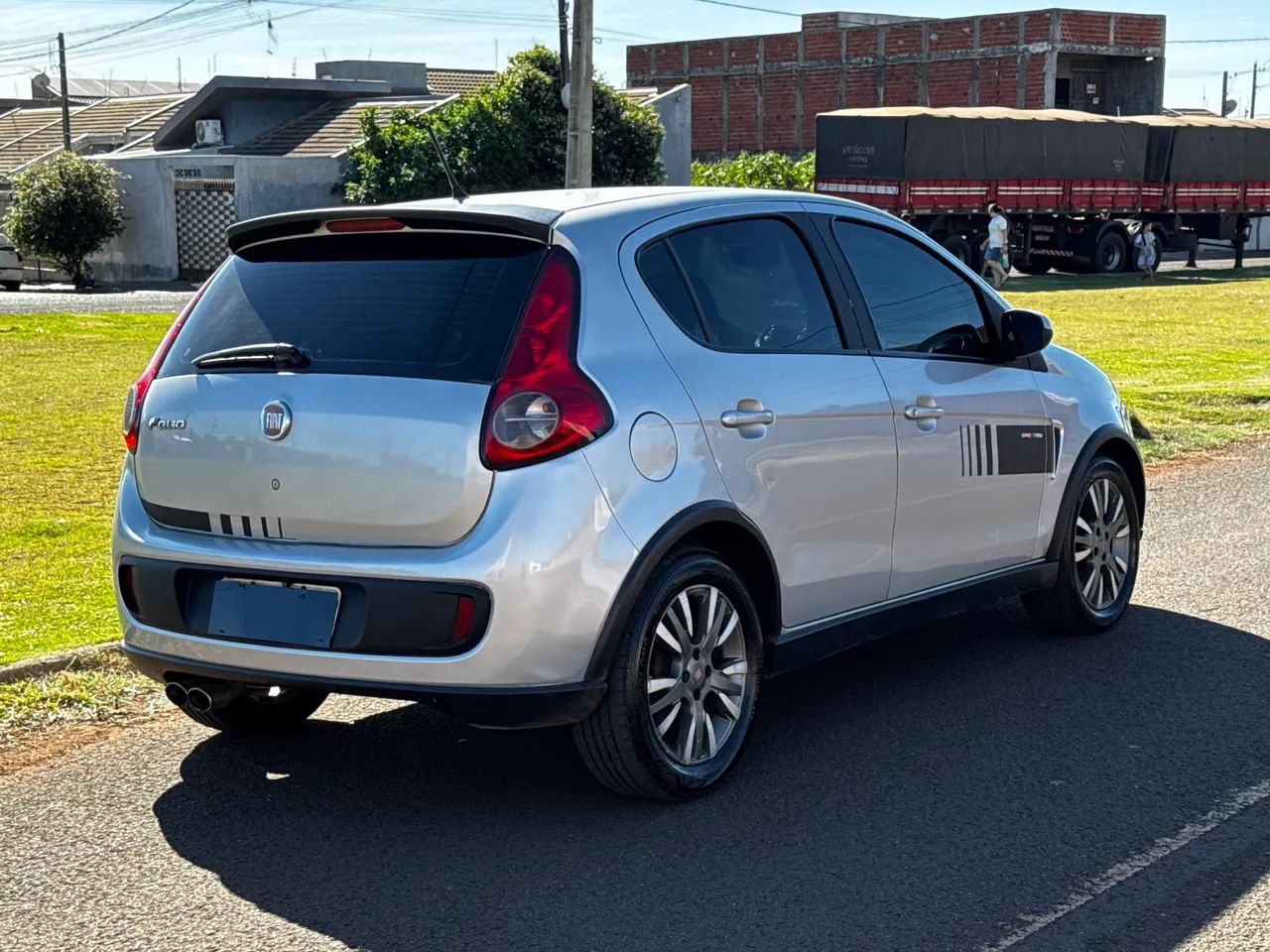 Fiat Palio Sporting 1.6 Flex 16V 5P 2013 - Foto 4