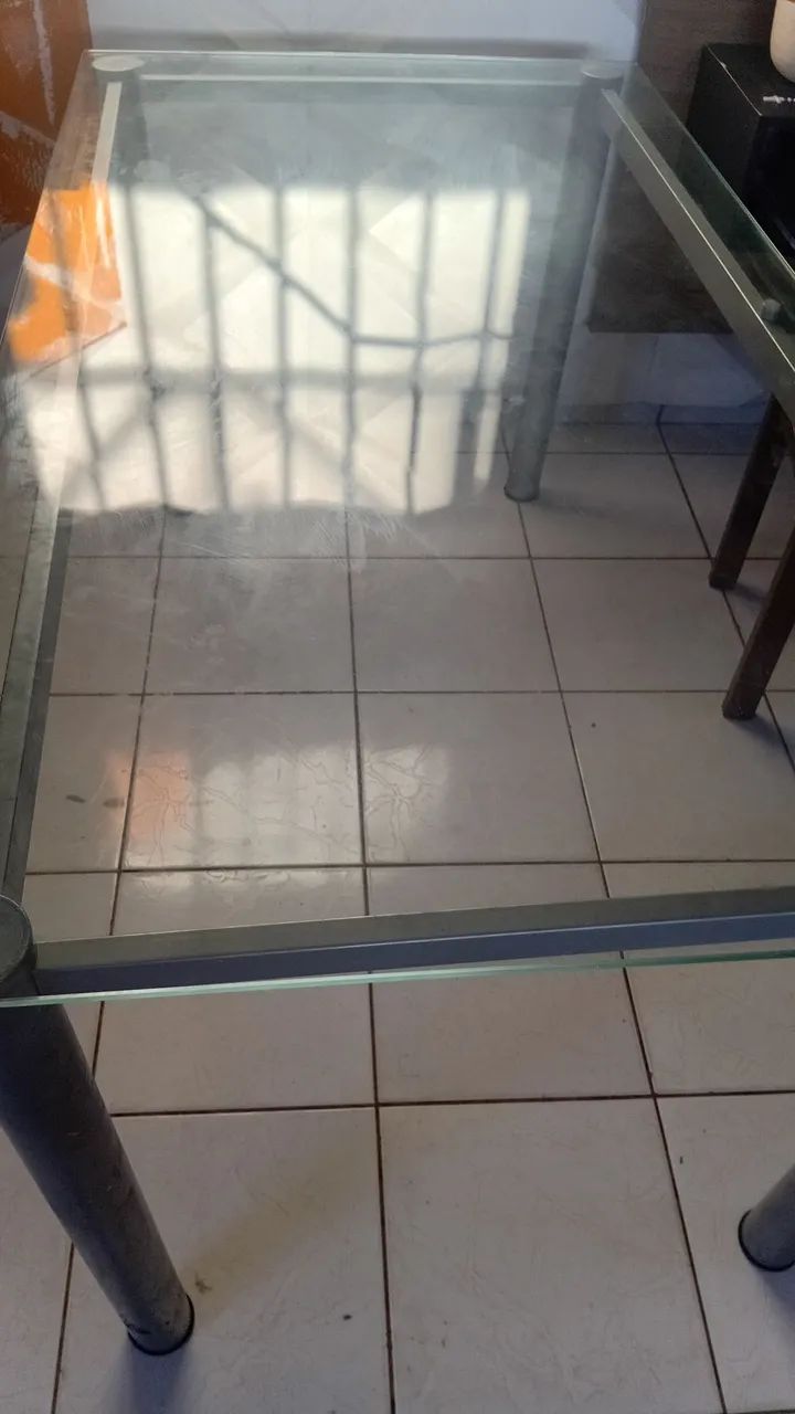 Mesa tampo de vidro 