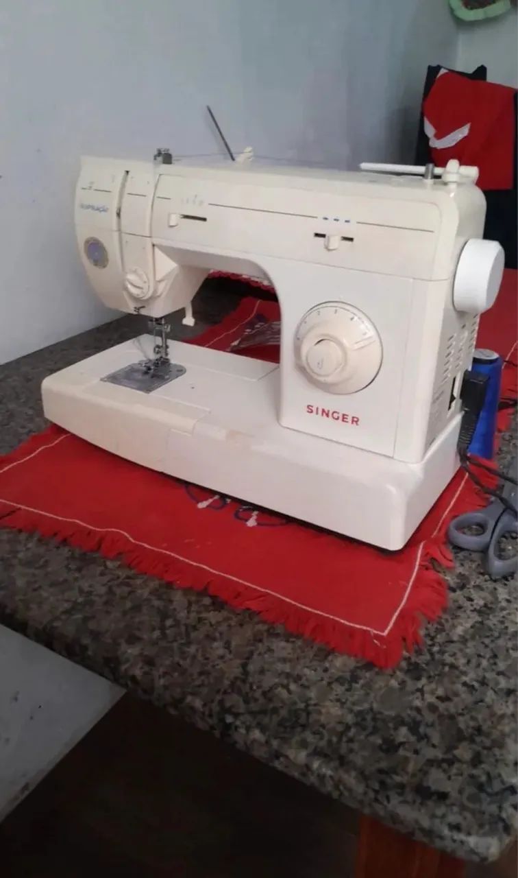 Maquina de costura 