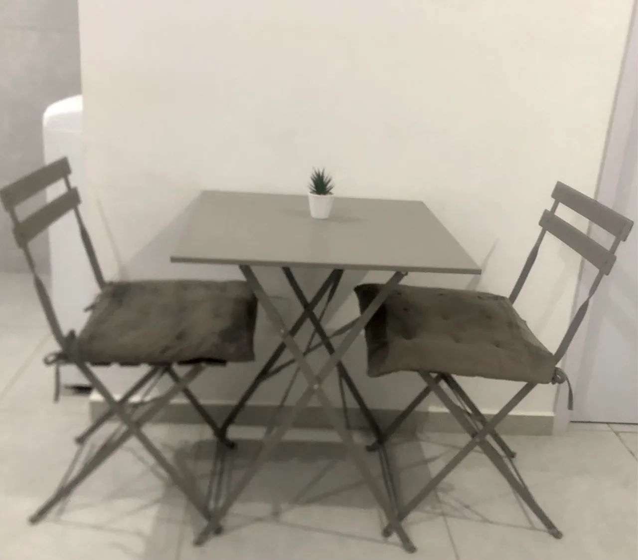 Mesa com cadeiras