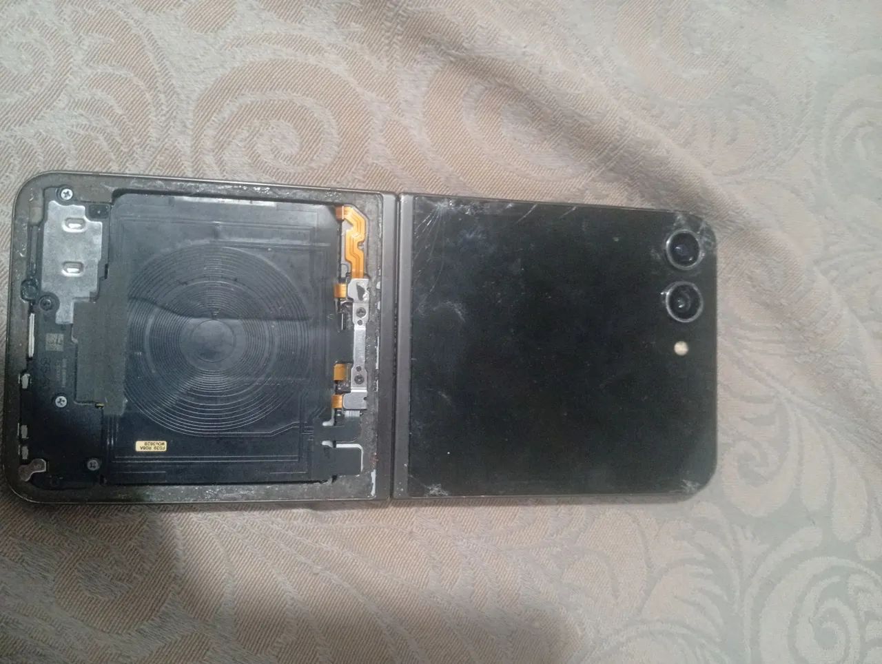 Samsung zflip p tirar peças  - Foto 3