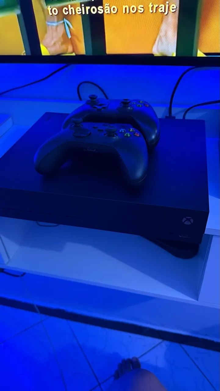 Xbox One X 1 TB novo - Consoles de Vídeo Game - Riachão do Jacuípe