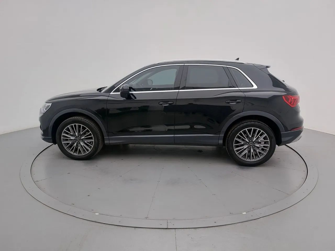 Audi Q3 Prestige 2.0 TFSI Tiptr.quatro 2025 - Foto 2
