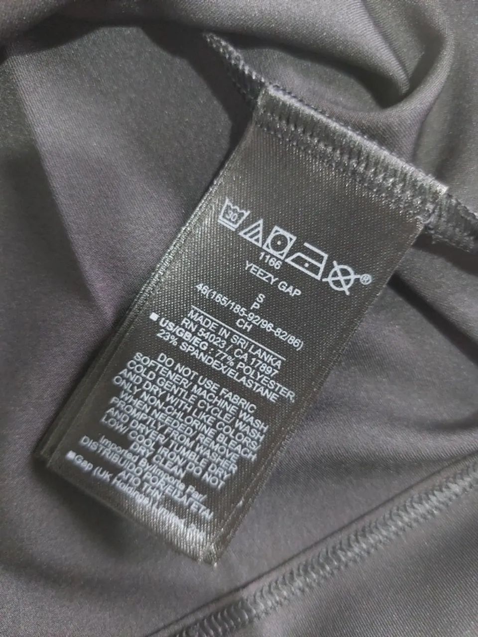 Regata Yeezy Gap Balenciaga - Foto 4