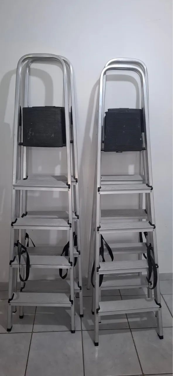 Escada de alumínio 