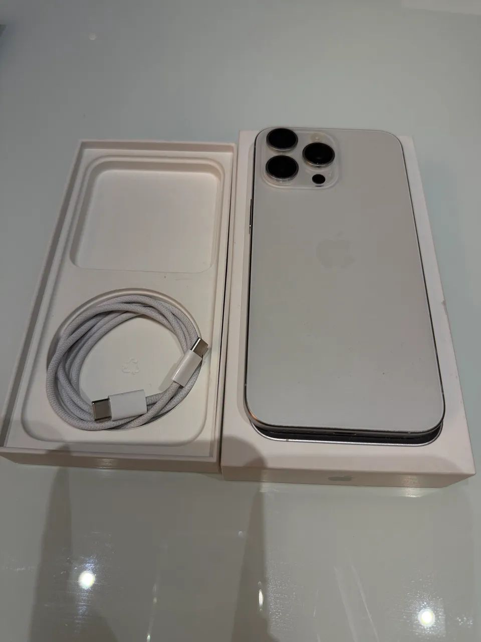 Iphone 15 pro max 256 GB Branco - Foto 2