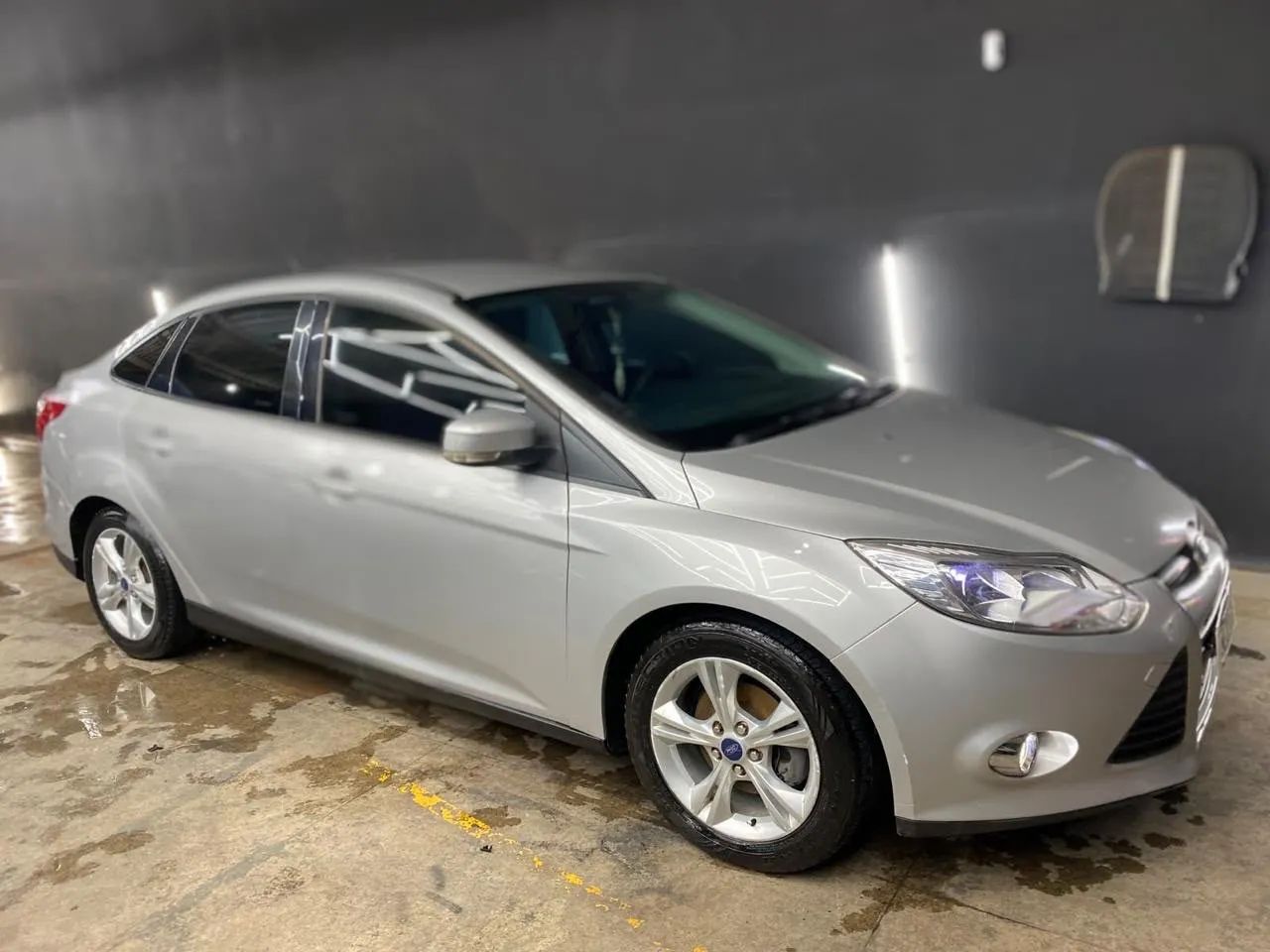Ford Focus Focus Sedan 2.0 16V/2.0 16V Flex 4p Aut. 2014