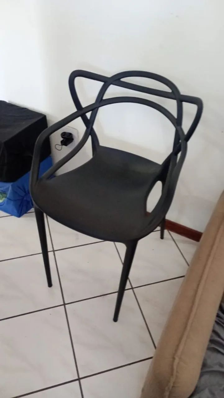 2 Cadeiras Pretas - Foto 2
