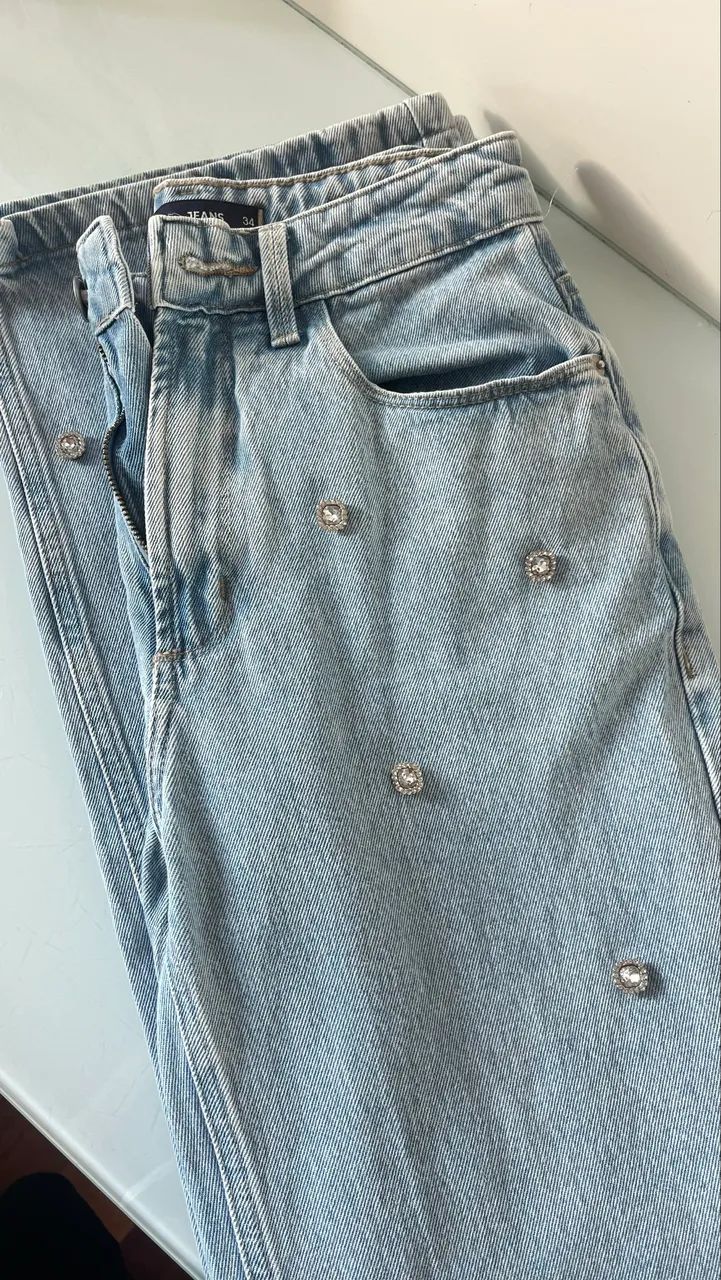 Calça jeans strass