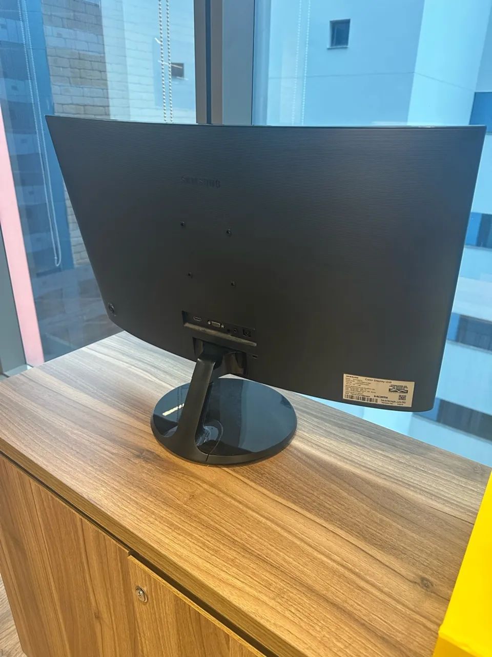 Monitor 27 Curvo Samsung Full HD - Foto 4
