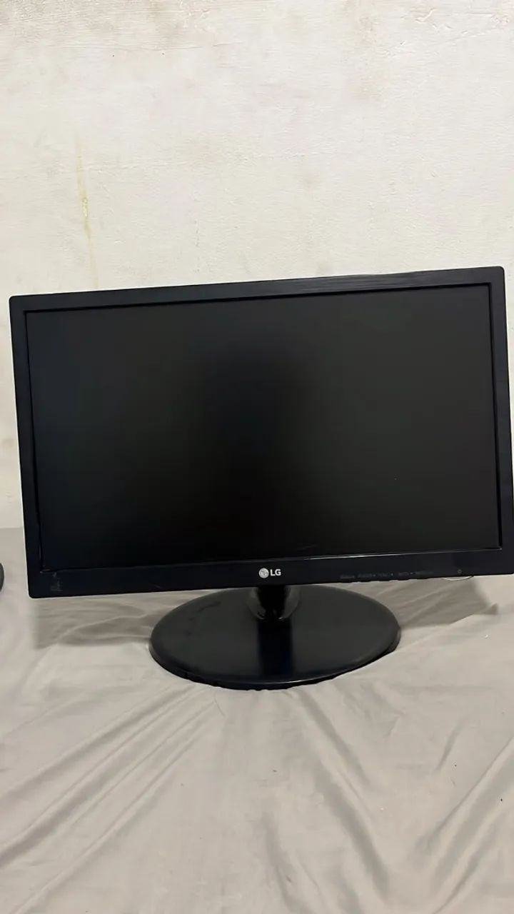 LG 19M38H-B Usado 