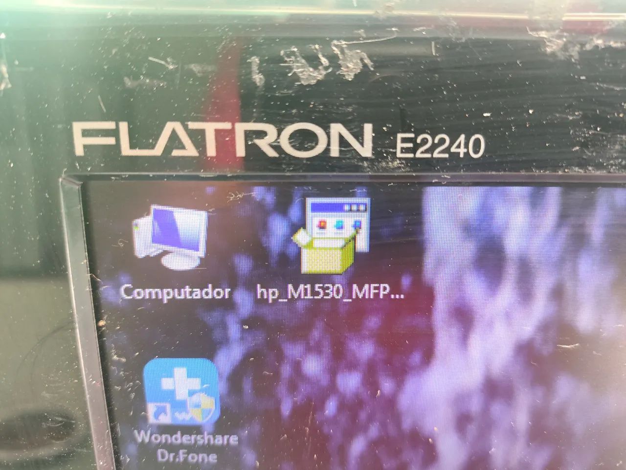 Monitor LG 22 - Foto 2